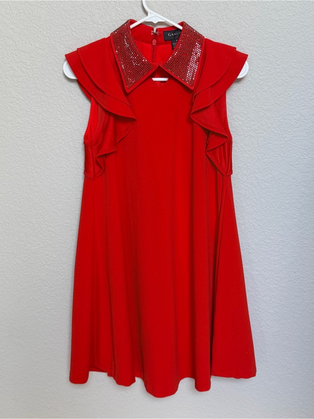Gracia Dress red sleeveless rhinestone collar Small